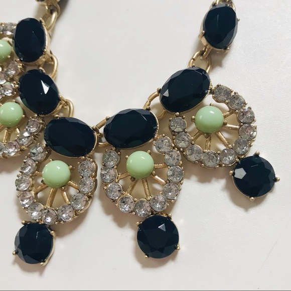 J CREW | Make A Statement! - Picture 4 of 15